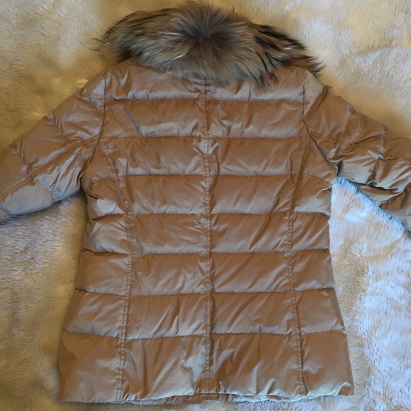Brooks Brothers down puffer coat w/ fur collar - Picture 4 of 6